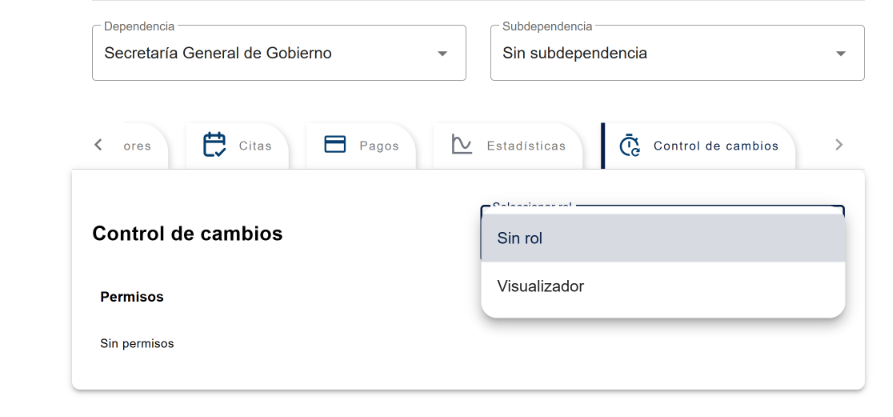 Pestaña "Control de cambios" en el detalle de un visualizador, con la lista desplegable "Seleccionar rol" abierta mostrando las opciones "Sin rol" y "Visualizador", y el bloque "Permisos" indicando "Sin permisos"